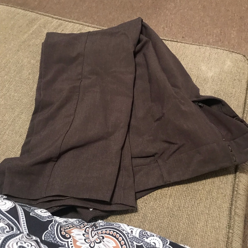 SOLD!!NY&Co brown slacks.